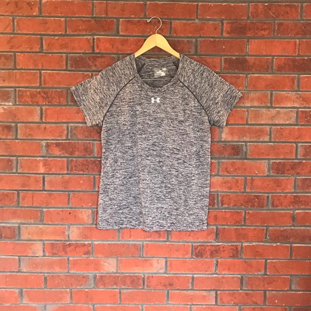 Under Armour women’s loose heat gear short sleeve